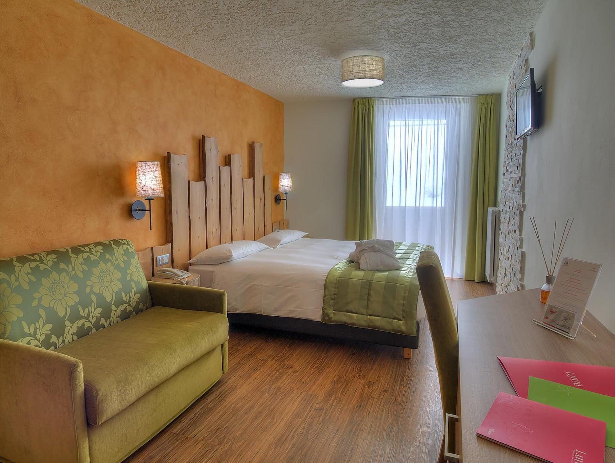 Luna Wellness Hotel フォルガリダ エクステリア 写真