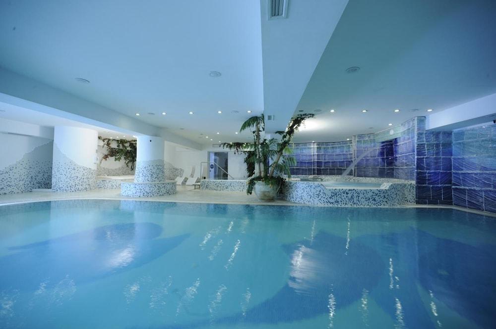 Luna Wellness Hotel フォルガリダ エクステリア 写真